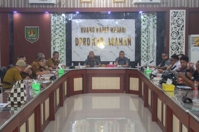 RAPAT BANMUS DPRD KABUPATEN ASAHAN : PENETAPAN JADWAL KEGIATAN BULAN AGUSTUS 2025